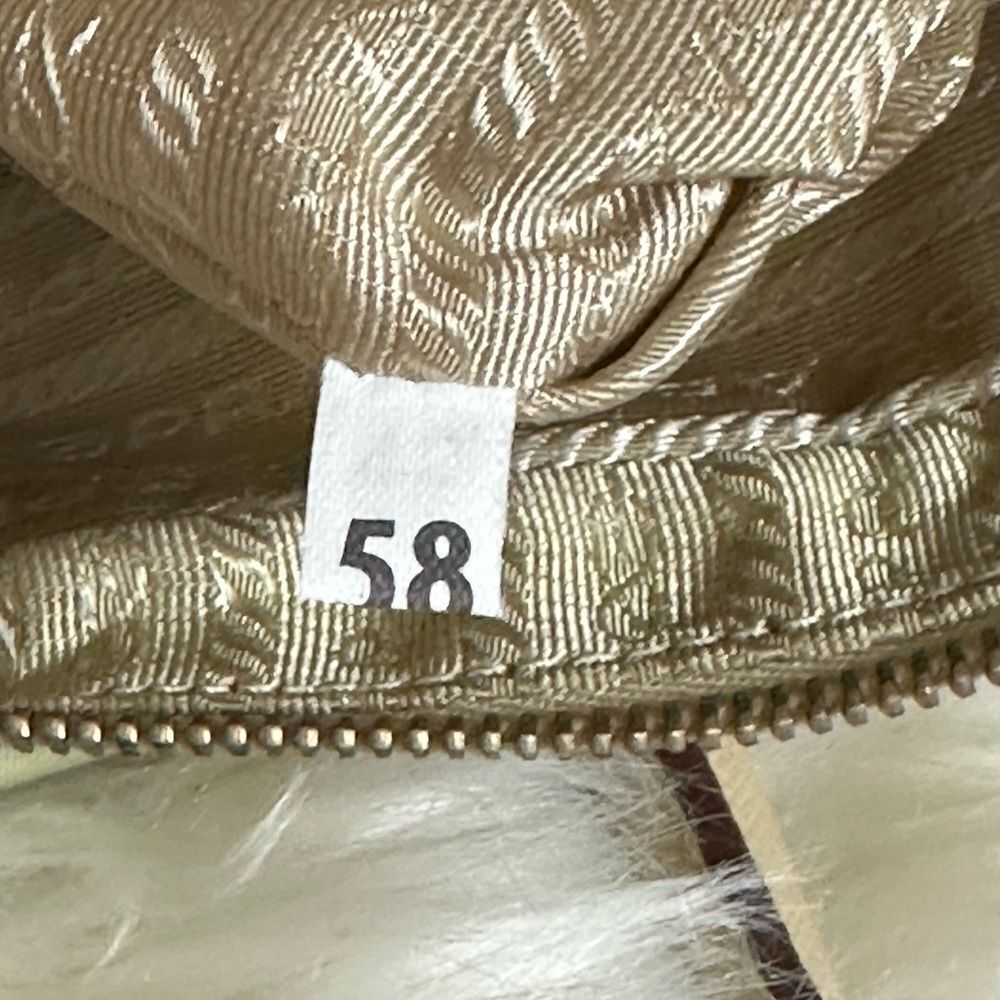 💯Authentic Prada Nylon Handbag🍀 - Picture 10 of 14